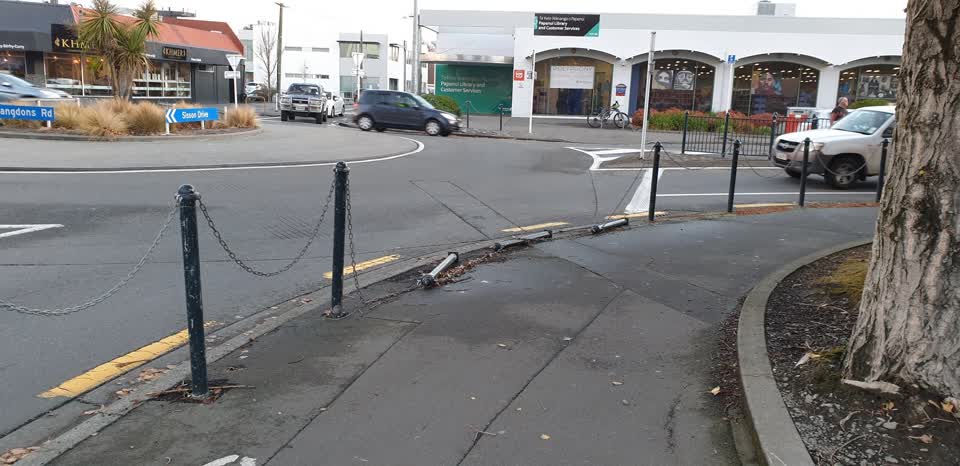 The photograph attached to this roading/streets report