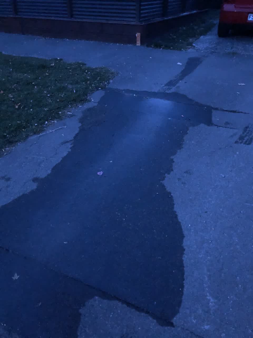 The photograph attached to this roading/streets report