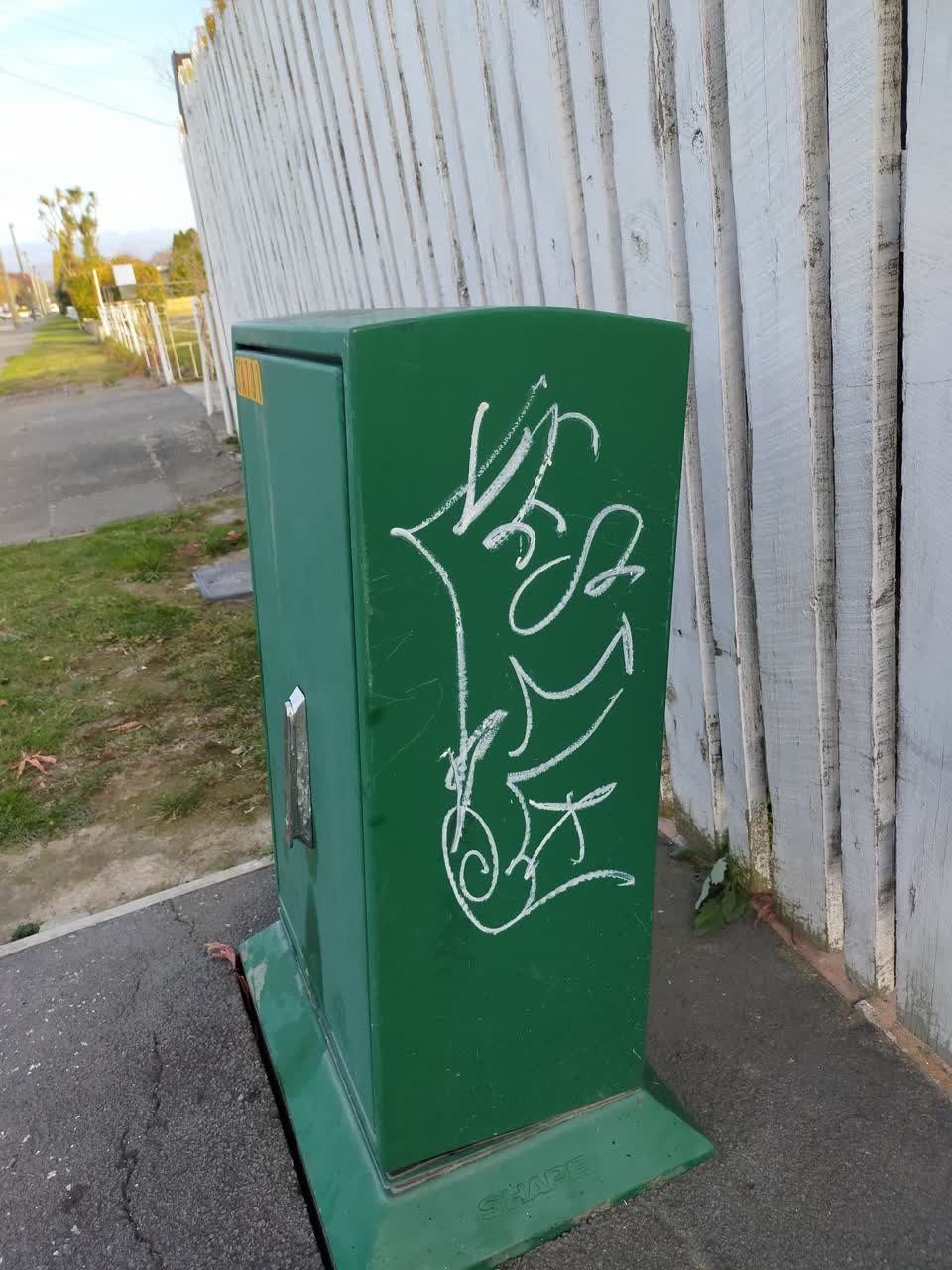 The photograph attached to this graffiti report