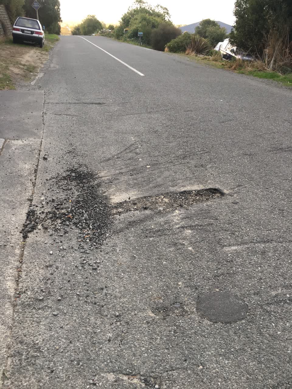 The photograph attached to this roading/streets report