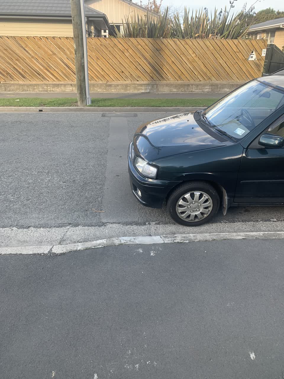 The photograph attached to this roading/streets report