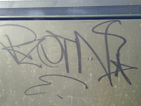 Graffiti, a report photo