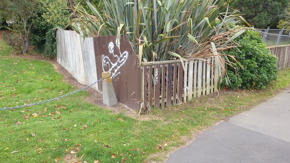 The photograph attached to this graffiti report
