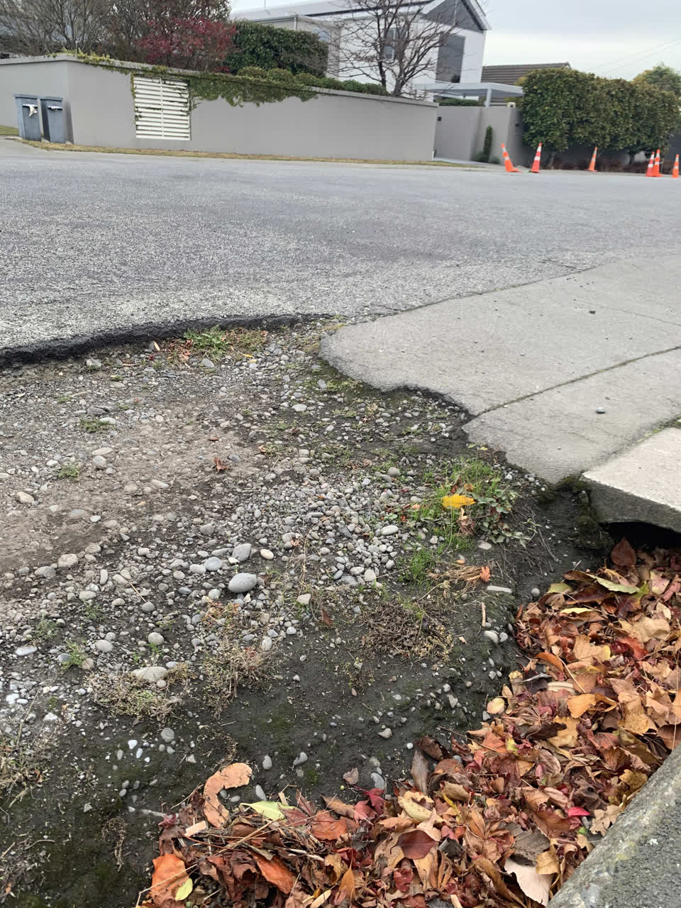 The photograph attached to this roading/streets report