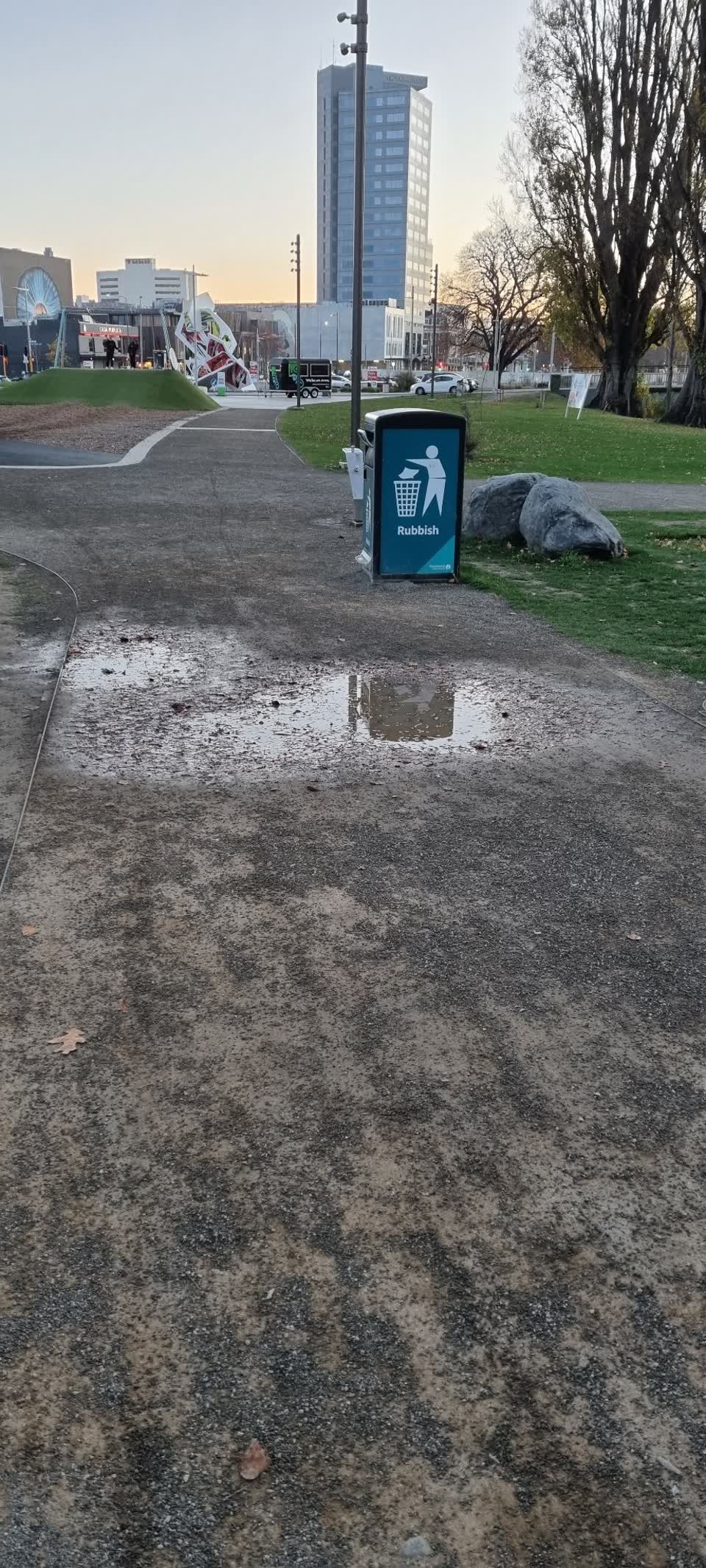The photograph attached to this roading/streets report
