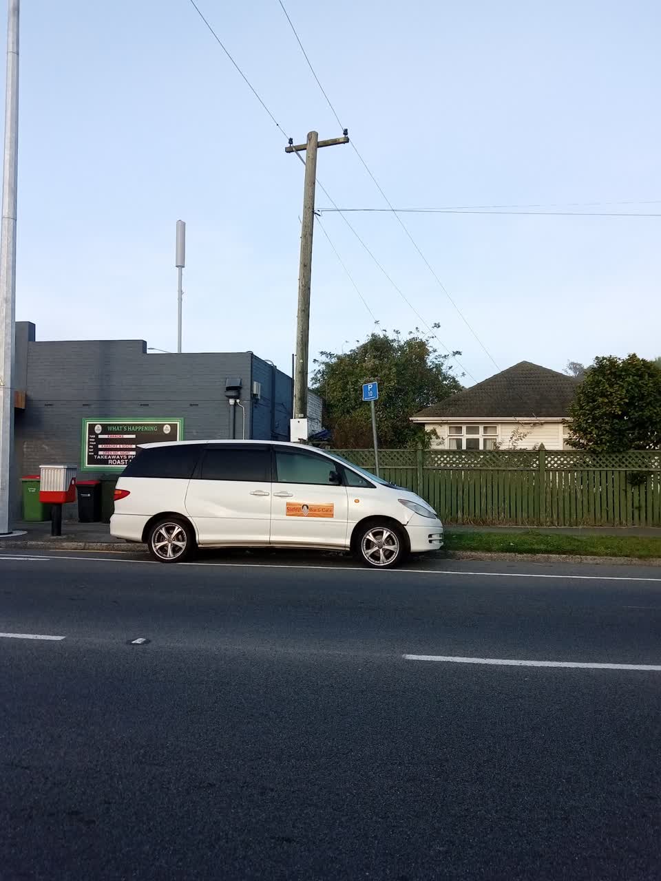 The photograph attached to this roading/streets report