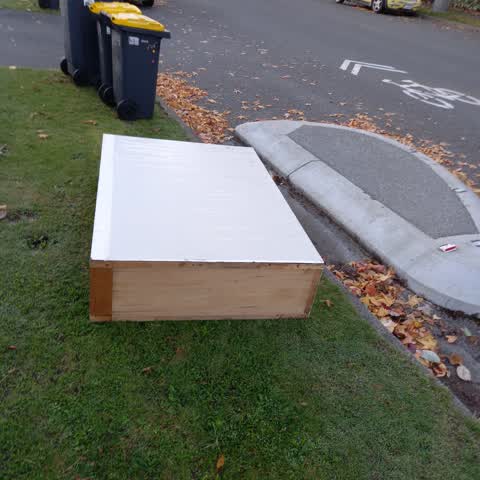 Rubbish/Recycling, a report photo