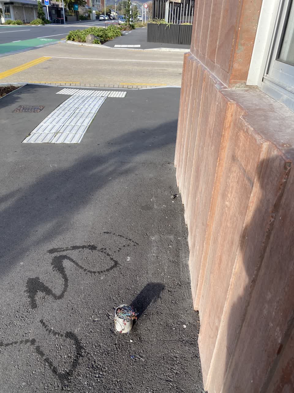 The photograph attached to this roading/streets report