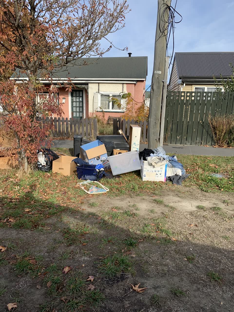 The photograph attached to this rubbish/recycling report