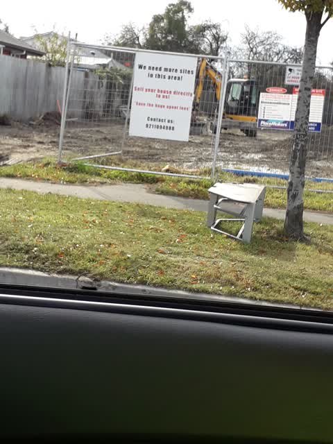 Rubbish/Recycling, a report photo
