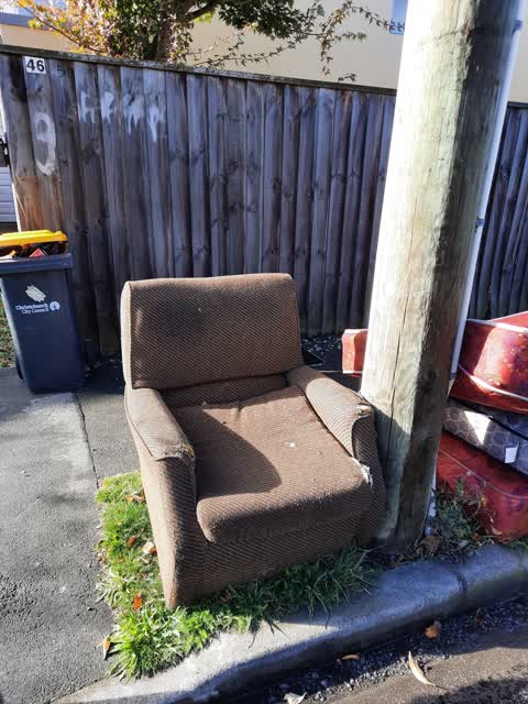 Rubbish/Recycling, a report photo
