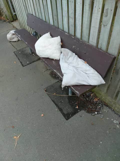 Rubbish/Recycling, a report photo