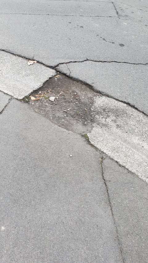 Roading/Streets, a report photo