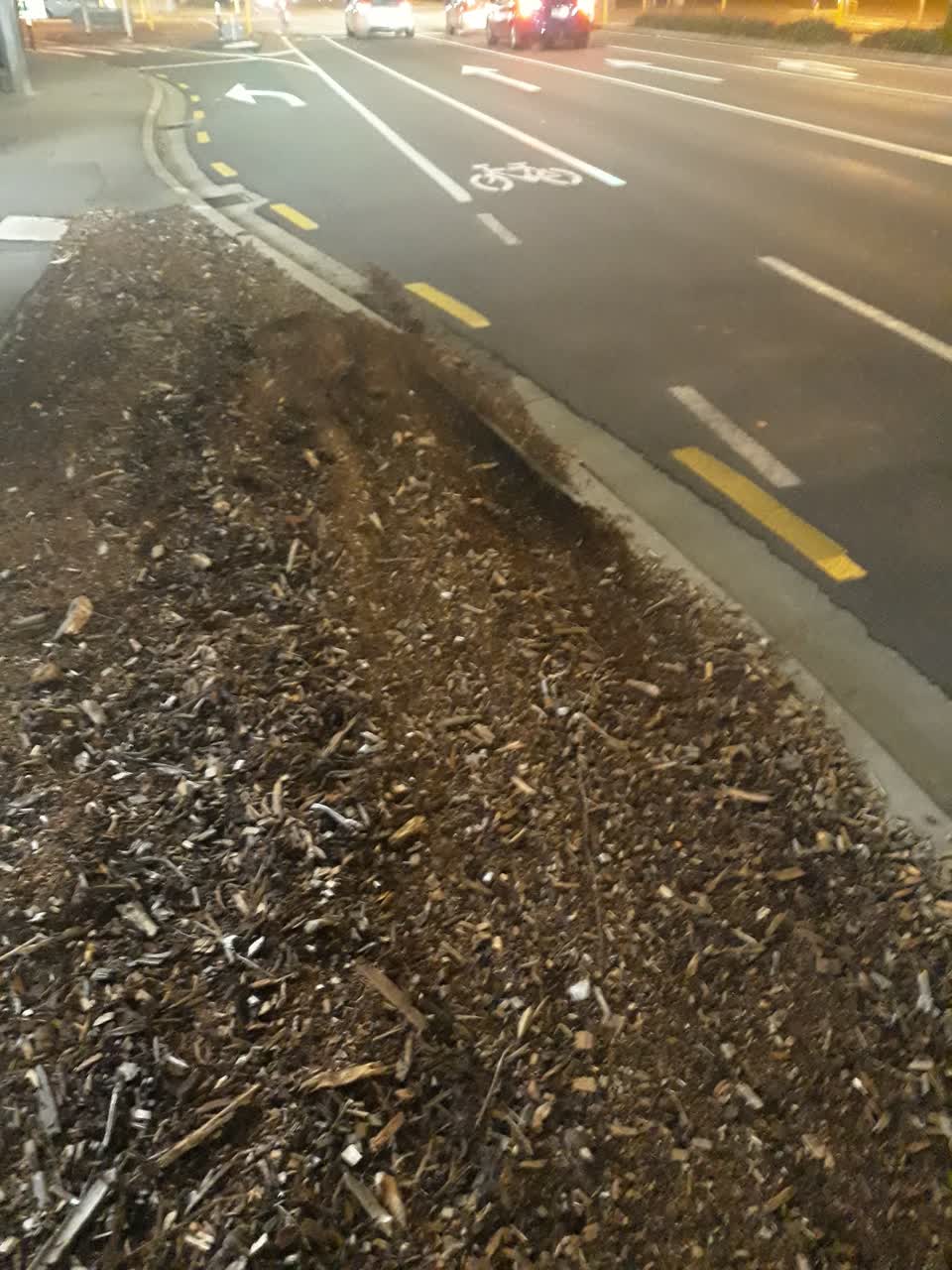 The photograph attached to this roading/streets report