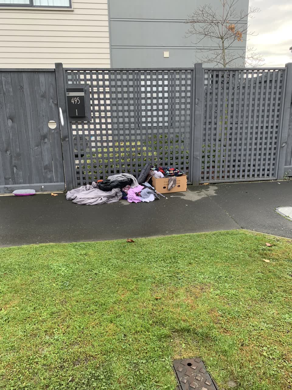 The photograph attached to this rubbish/recycling report