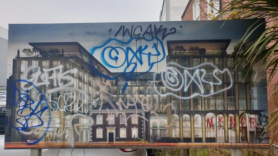 The photograph attached to this graffiti report