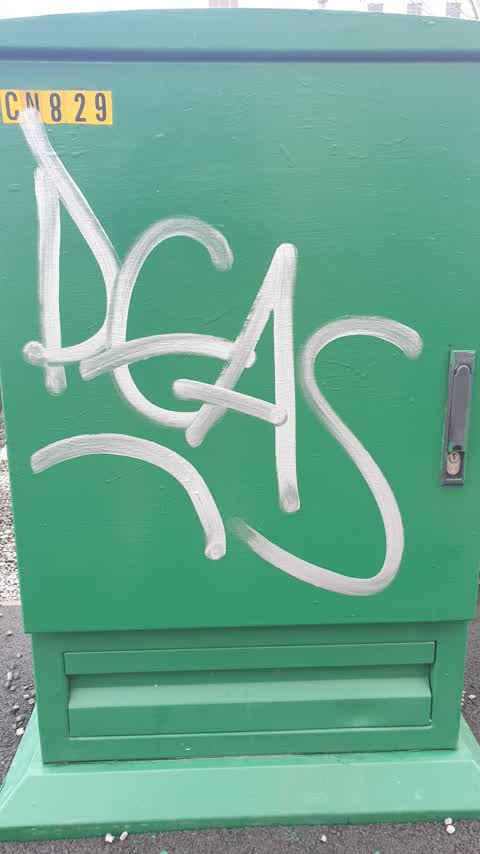 Graffiti, a report photo