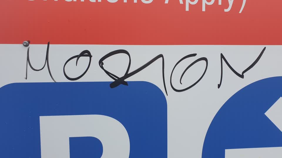 The photograph attached to this graffiti report