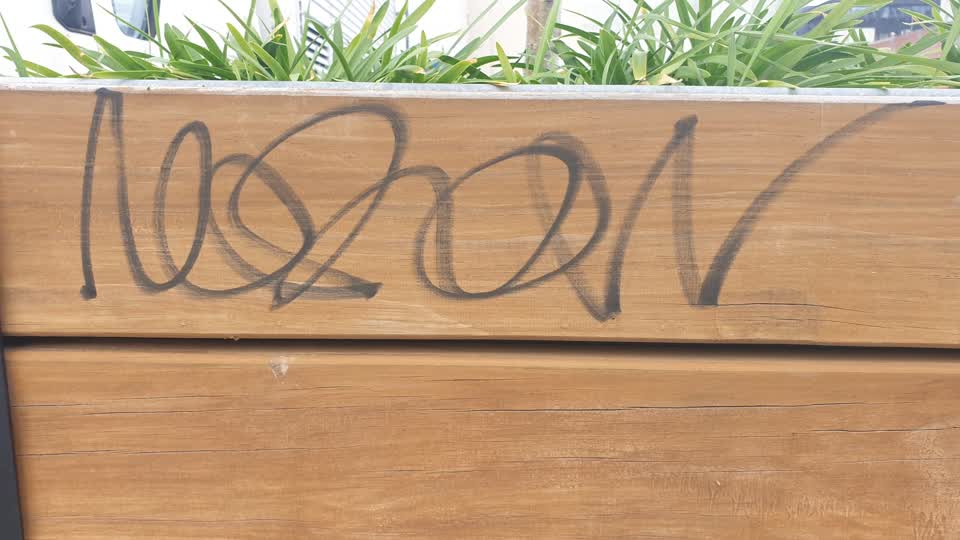 The photograph attached to this graffiti report