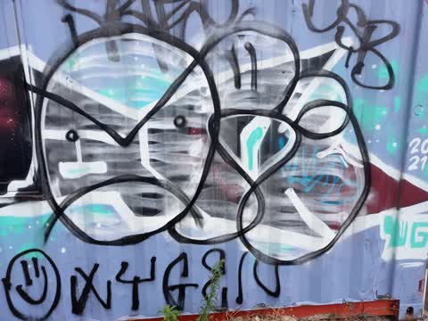 Graffiti, a report photo