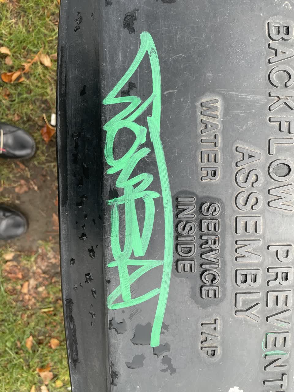 The photograph attached to this graffiti report
