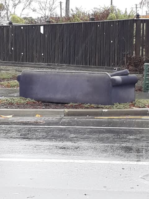 Rubbish/Recycling, a report photo