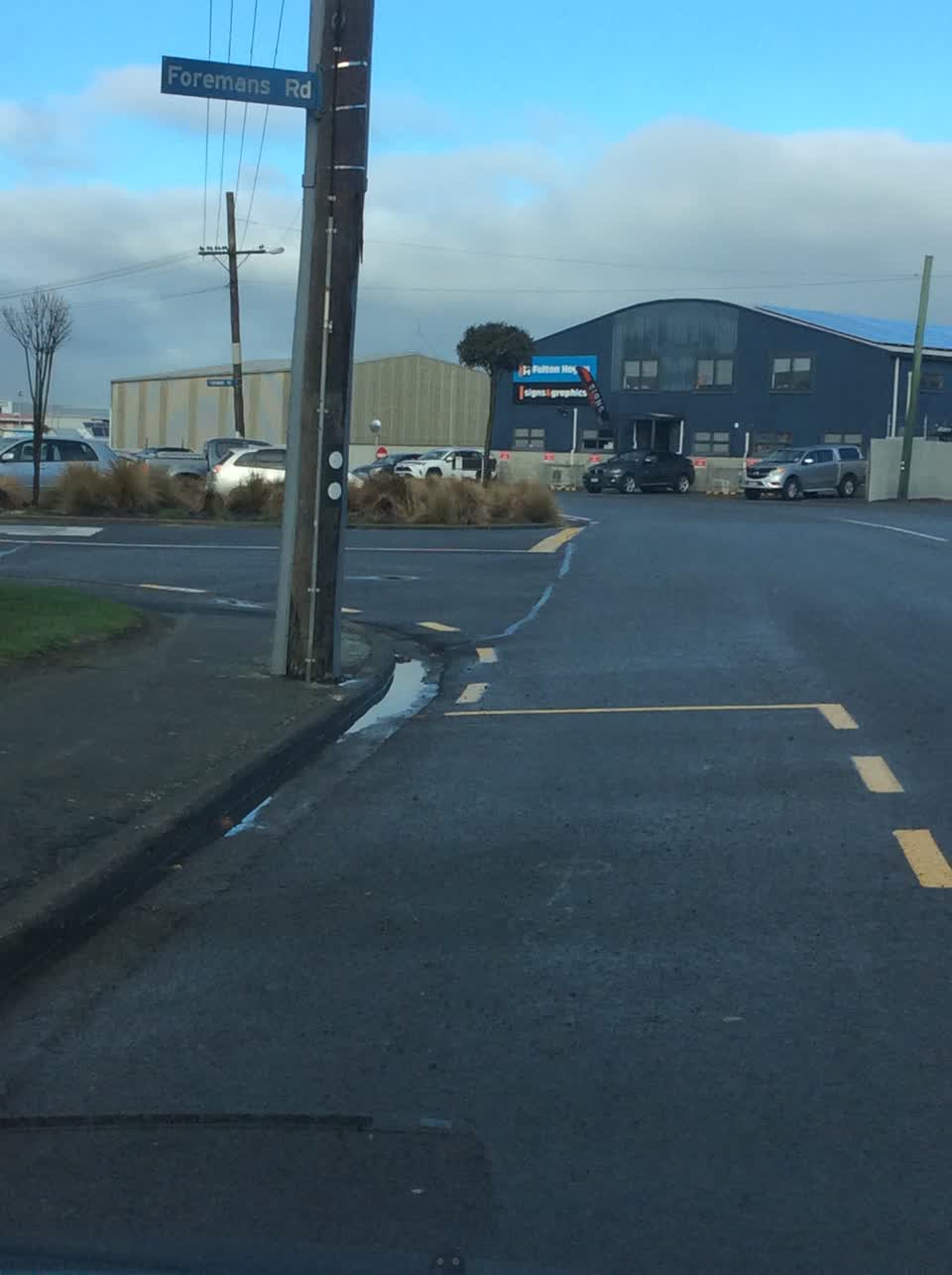 The photograph attached to this roading/streets report