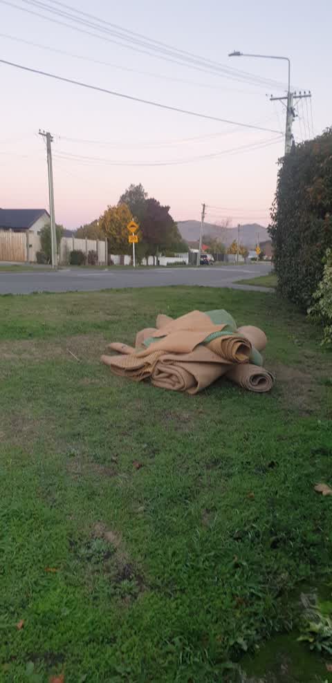Rubbish/Recycling, a report photo