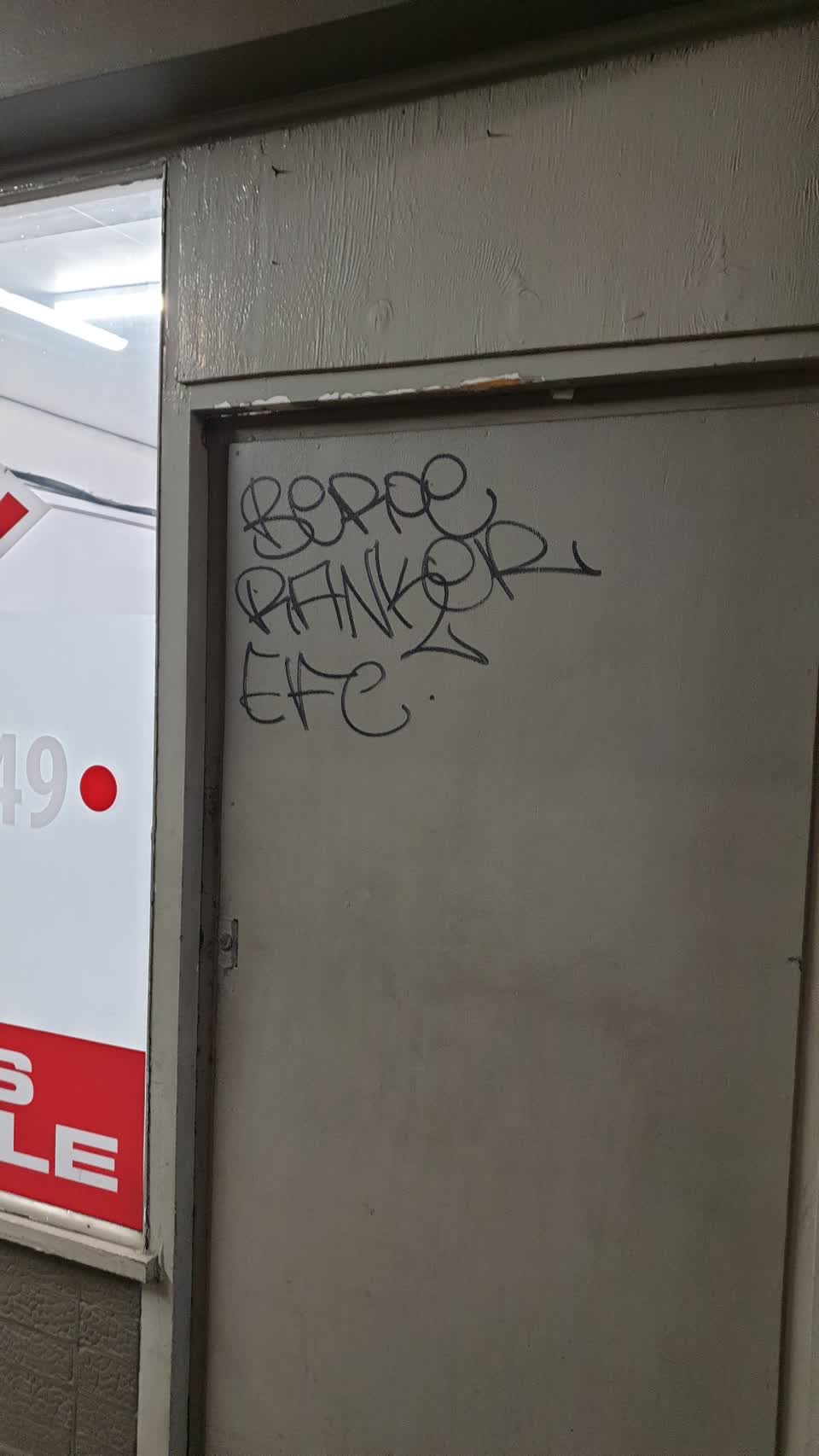 The photograph attached to this graffiti report