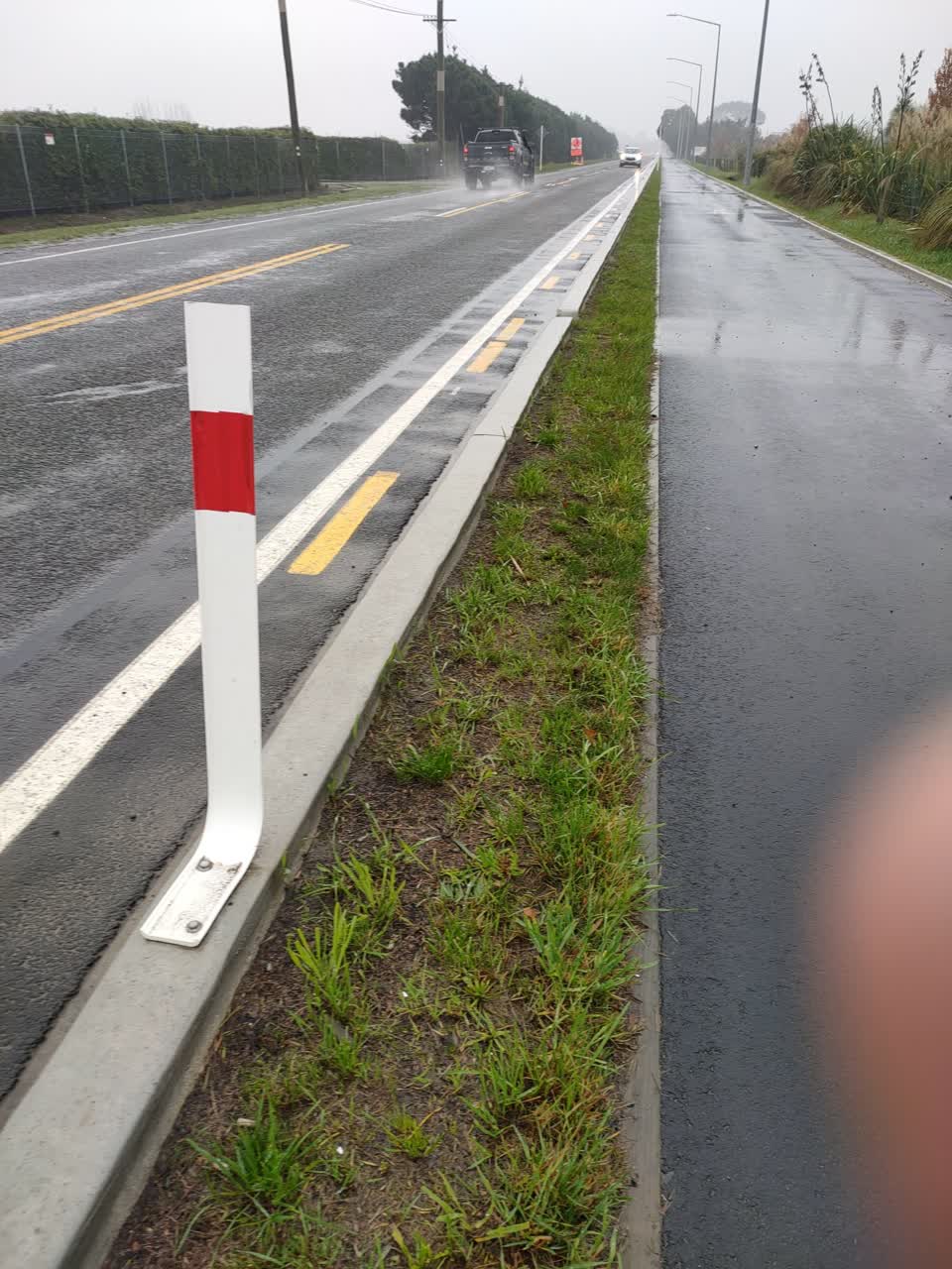 The photograph attached to this roading/streets report