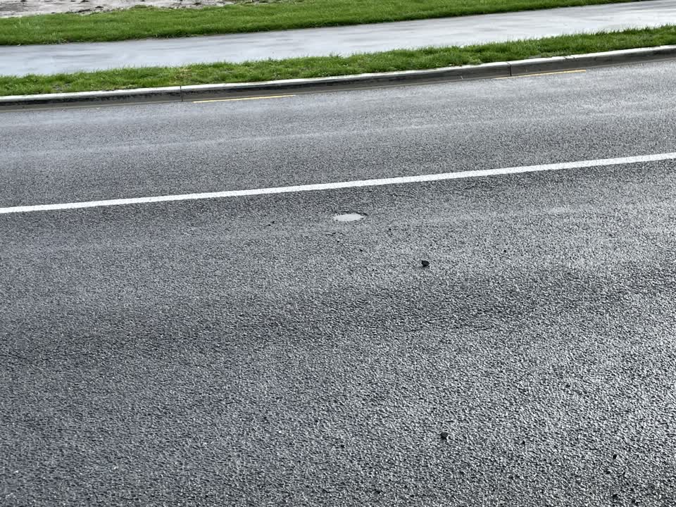 The photograph attached to this roading/streets report
