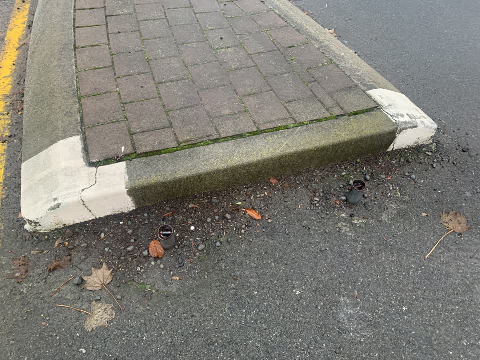 The photograph attached to this roading/streets report