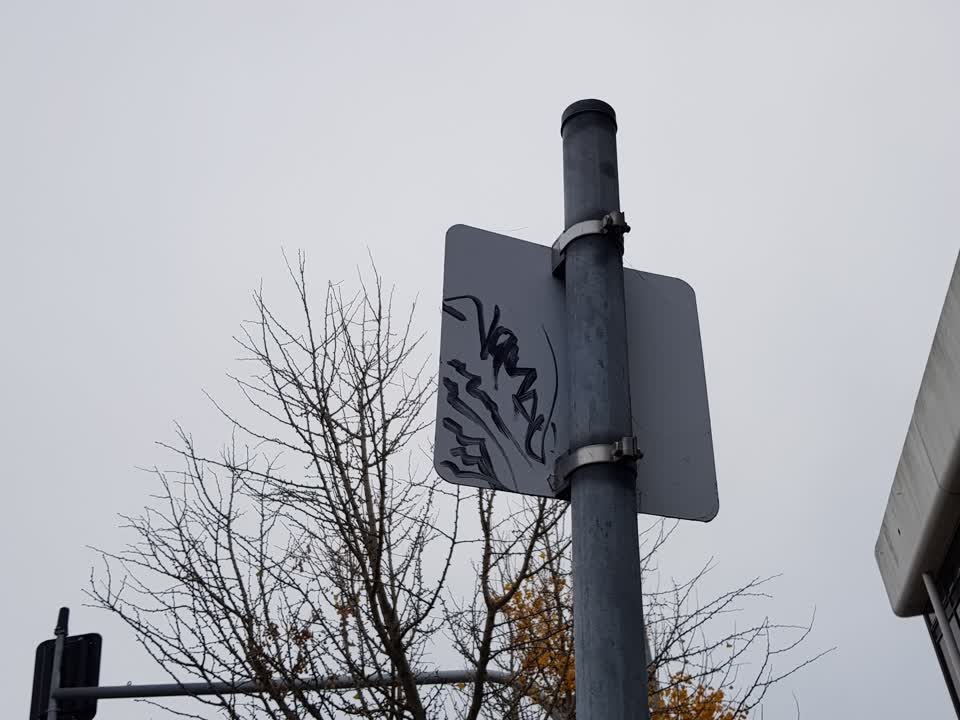 The photograph attached to this graffiti report