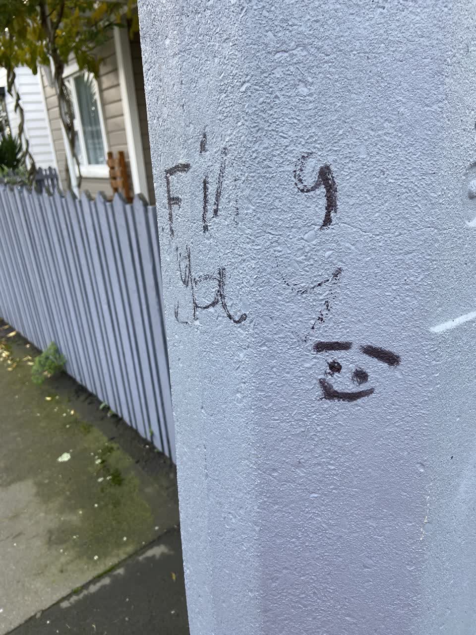 The photograph attached to this graffiti report