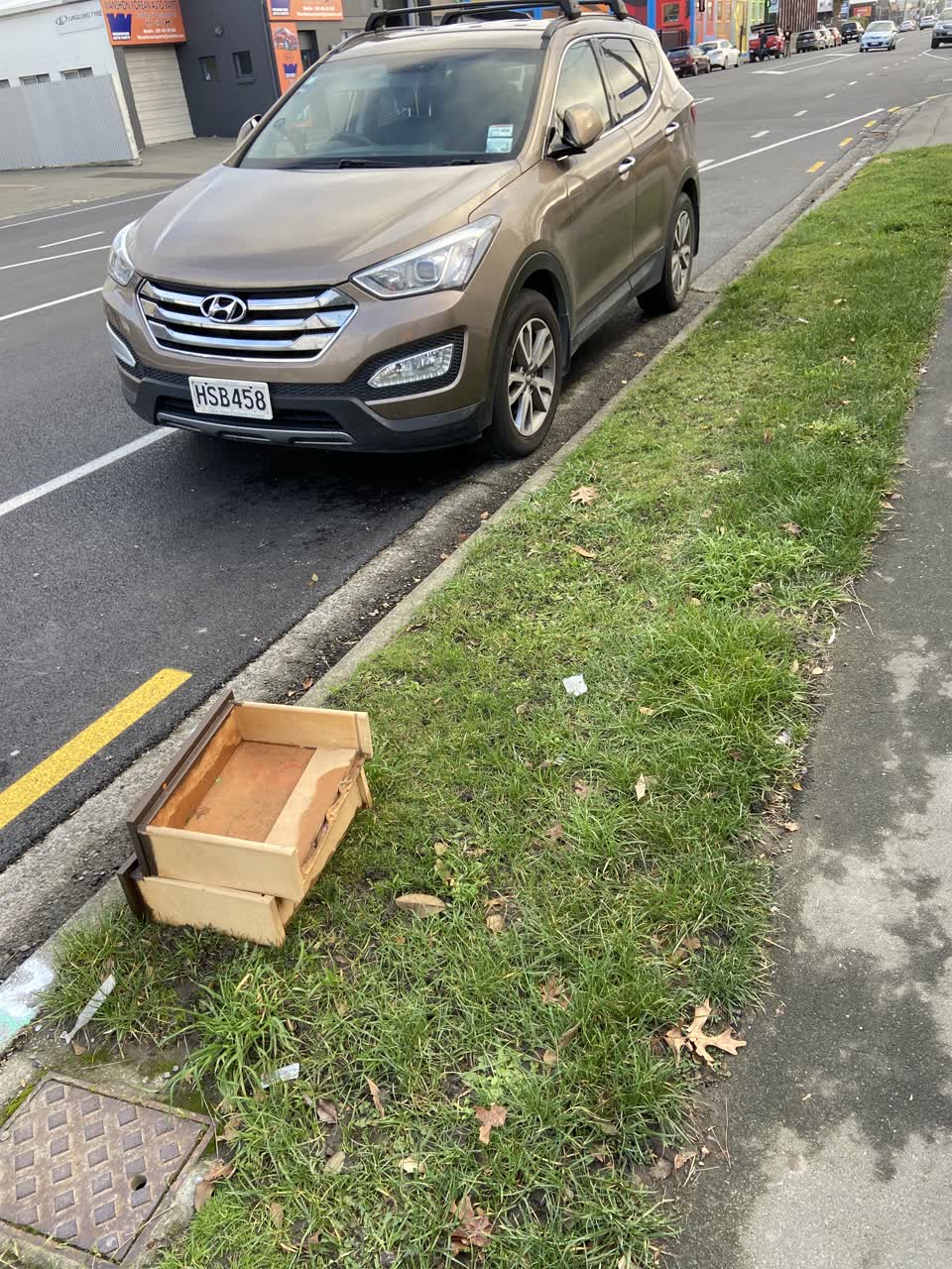 The photograph attached to this rubbish/recycling report