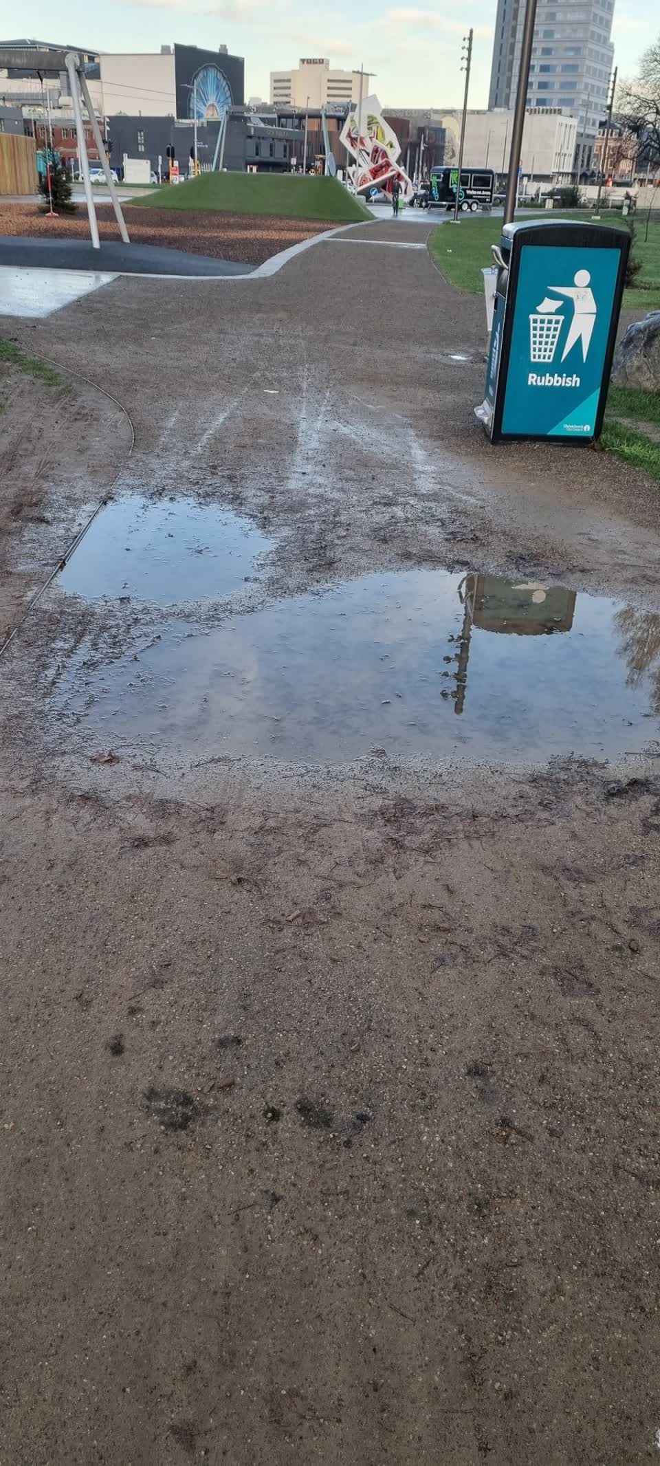 The photograph attached to this roading/streets report
