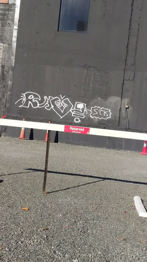Graffiti, a report photo