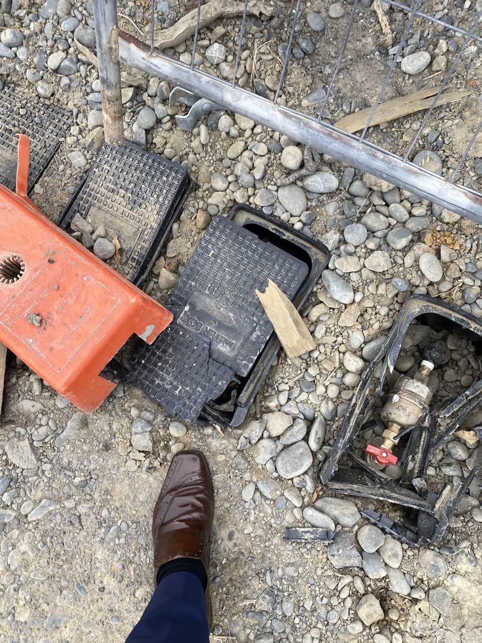 The photograph attached to this water supply report