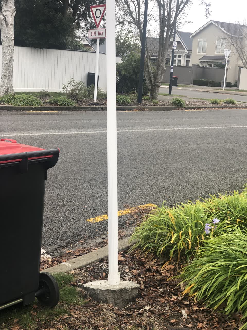 The photograph attached to this roading/streets report