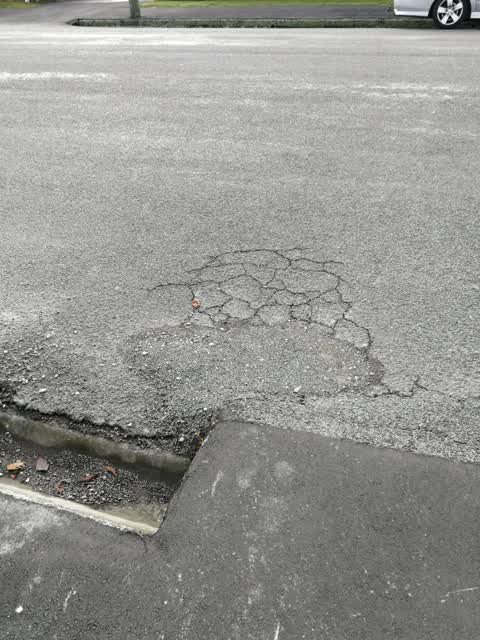Roading/Streets, a report photo