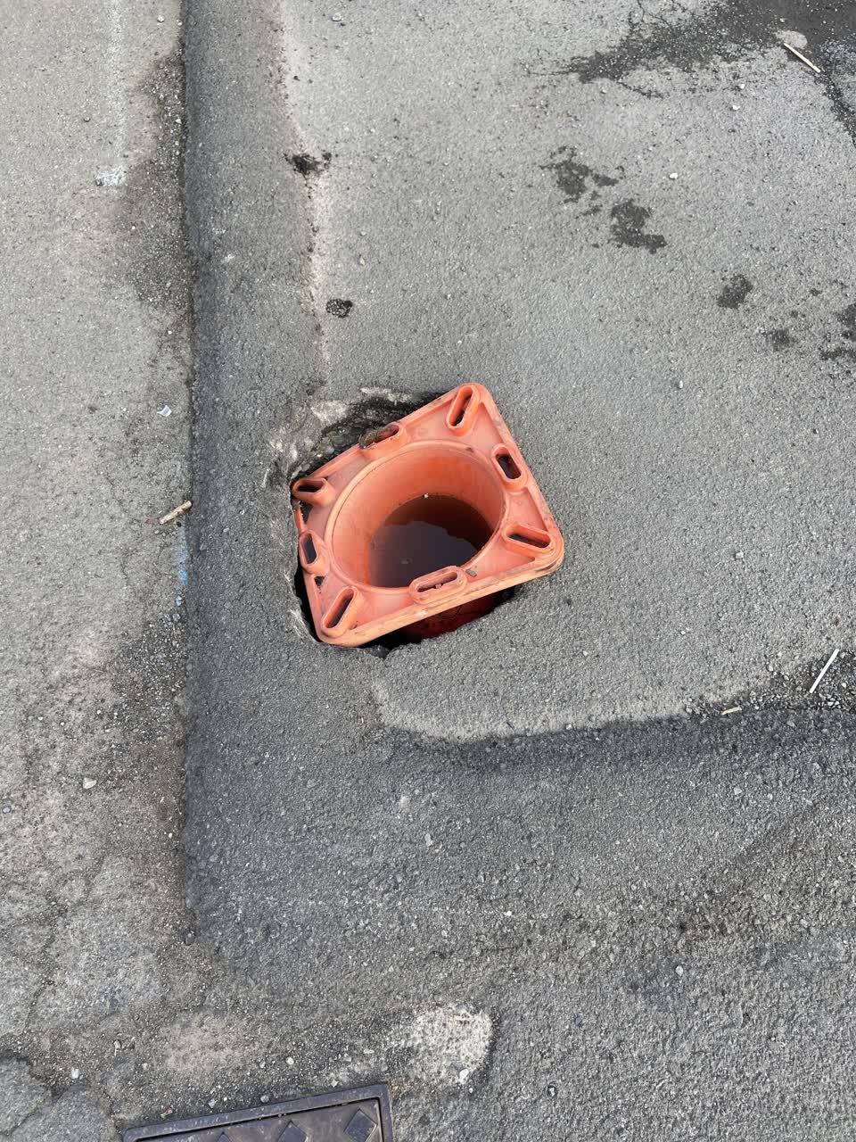 The photograph attached to this roading/streets report