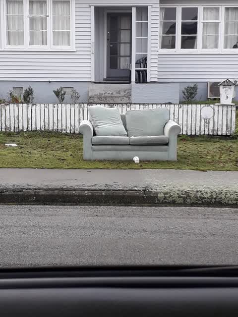 Rubbish/Recycling, a report photo