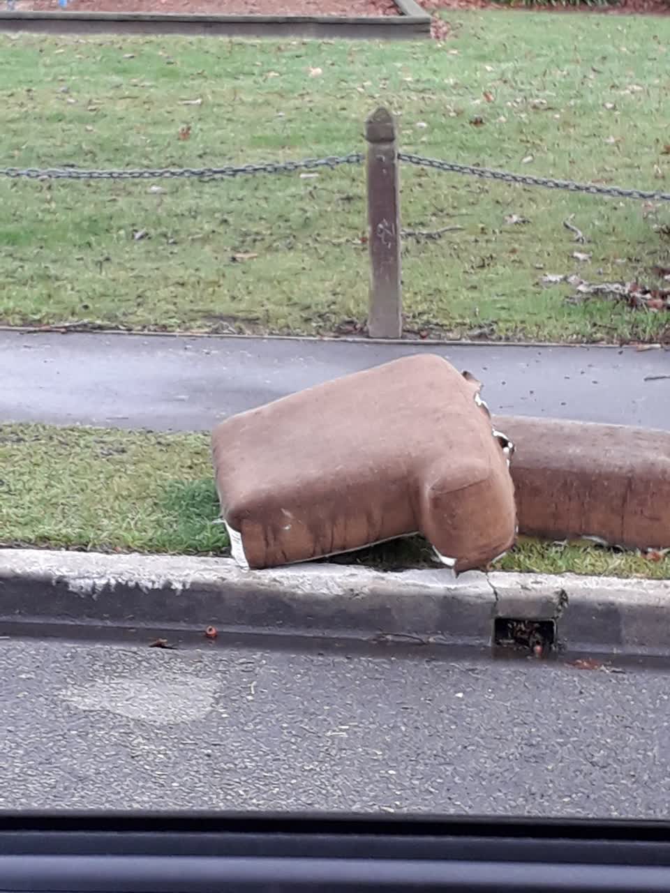 The photograph attached to this rubbish/recycling report