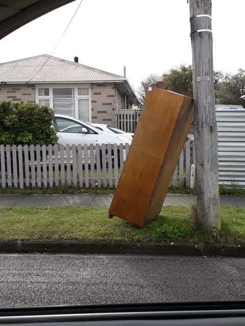 Rubbish/Recycling, a report photo
