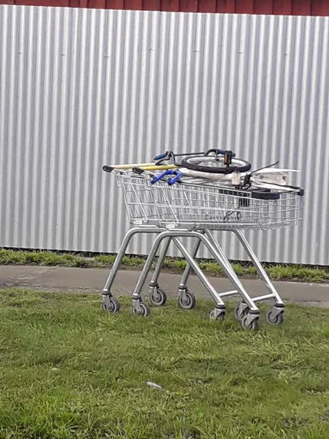 Rubbish/Recycling, a report photo