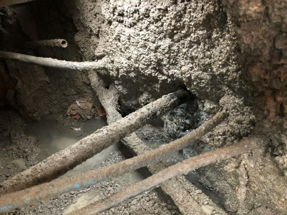 The photograph attached to this water leak report