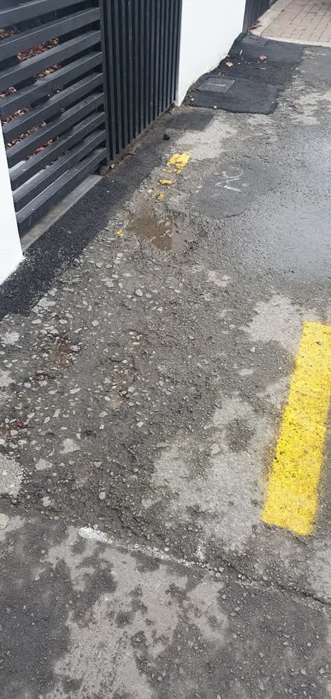 Roading/Streets, a report photo