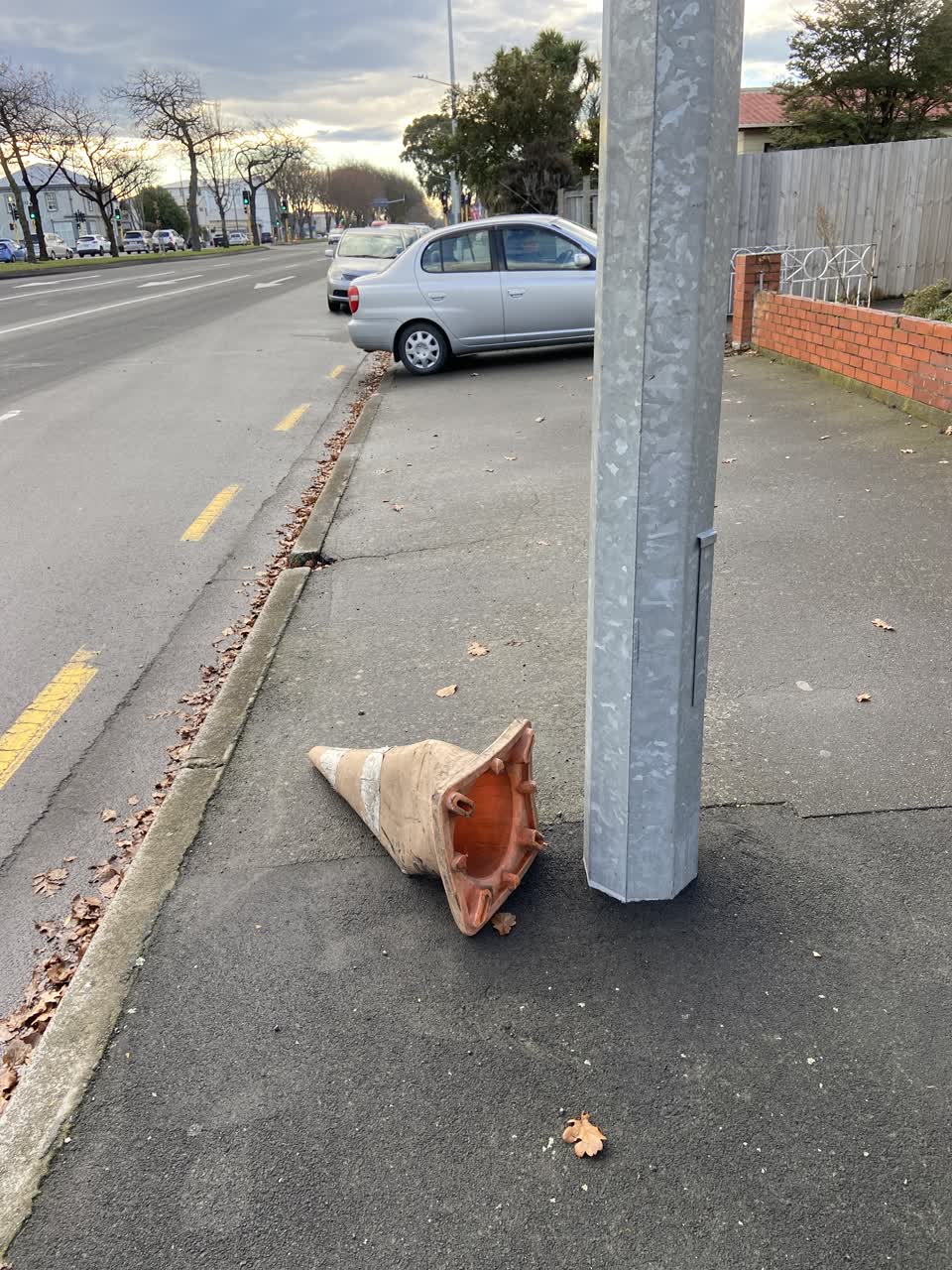 The photograph attached to this rubbish/recycling report