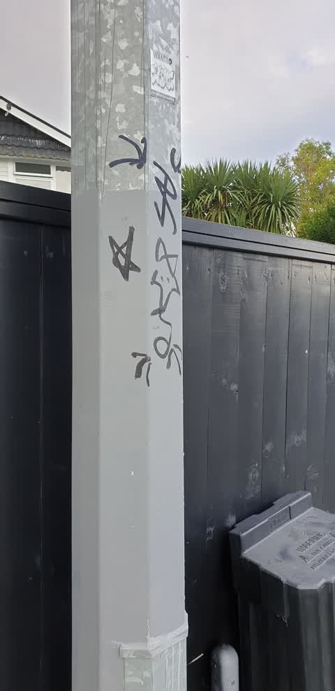 Graffiti, a report photo
