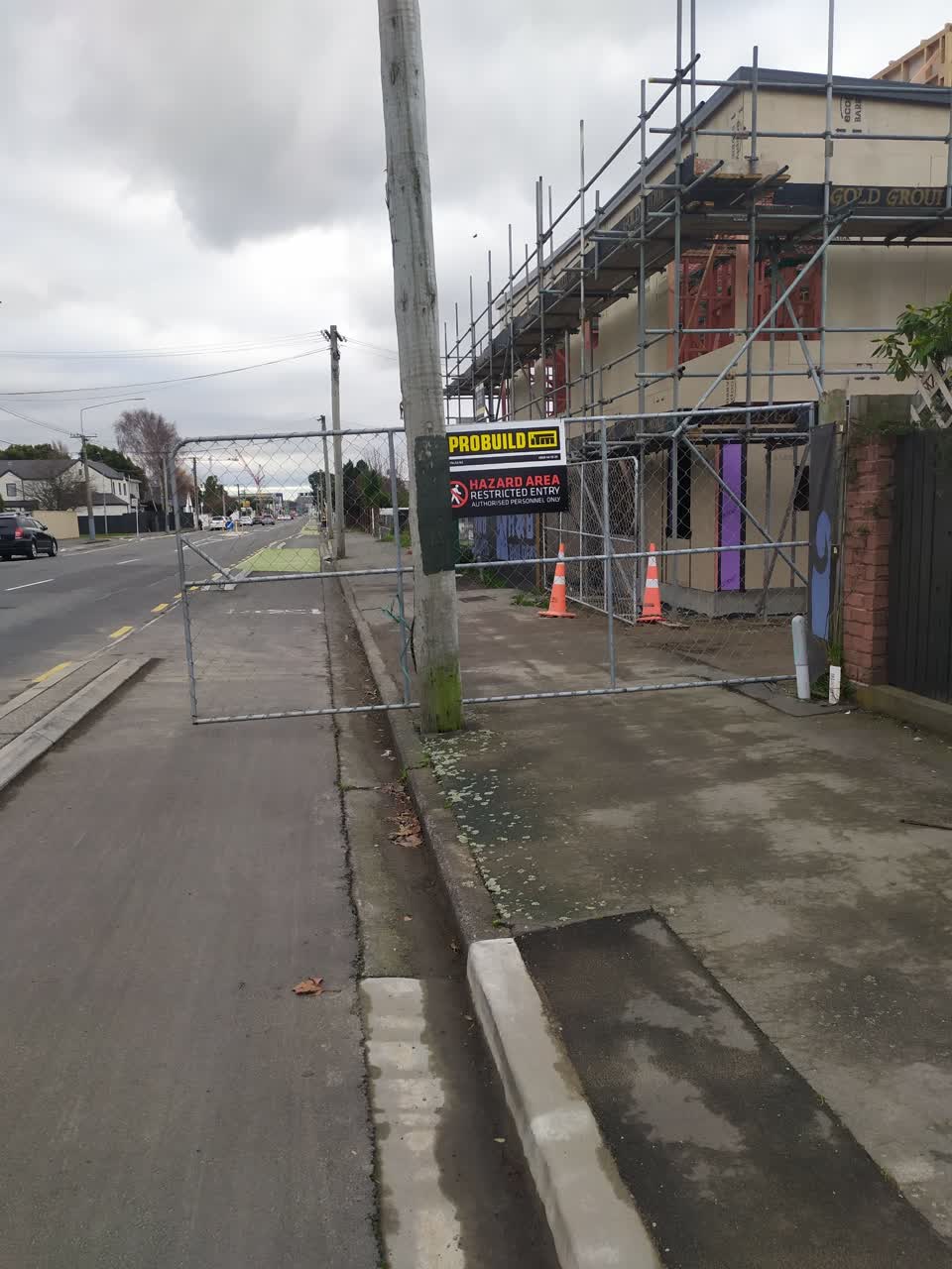 The photograph attached to this roading/streets report
